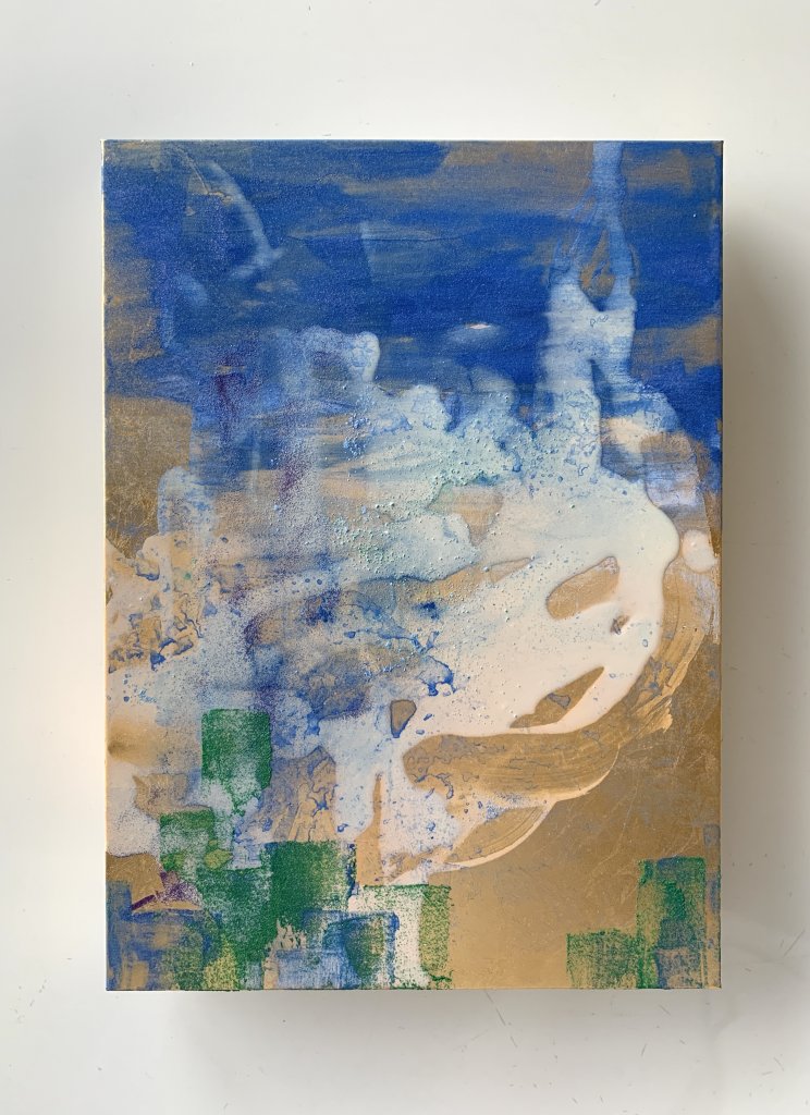 Town in the light / Morning mist