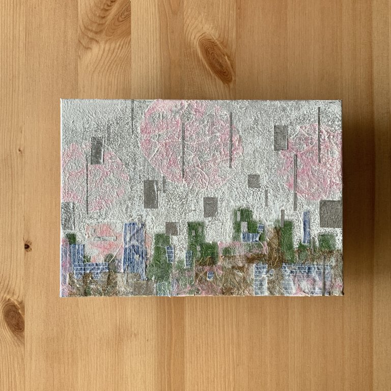 Town in the light / Peachy clouds